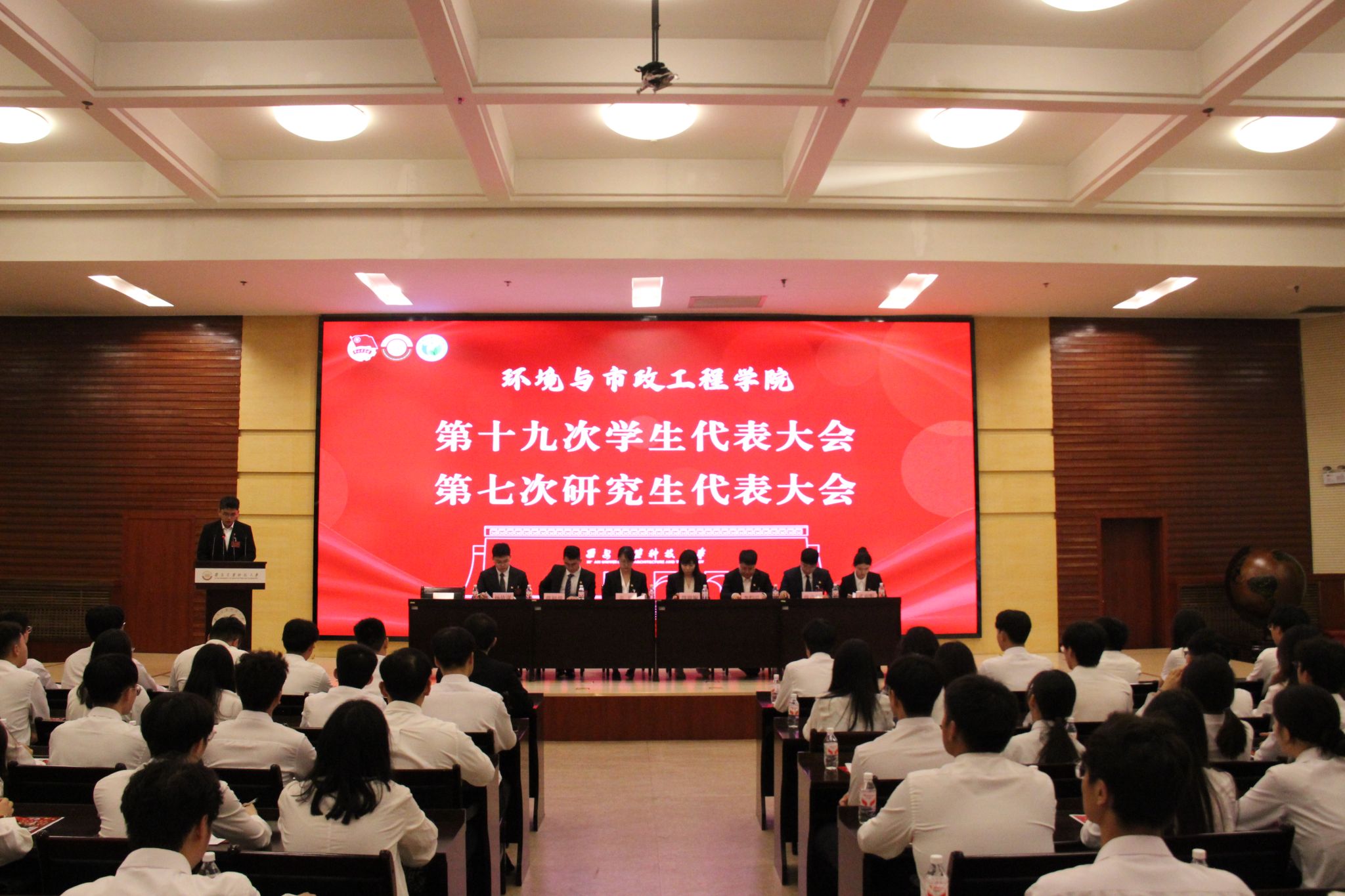 黄色小说网站大全