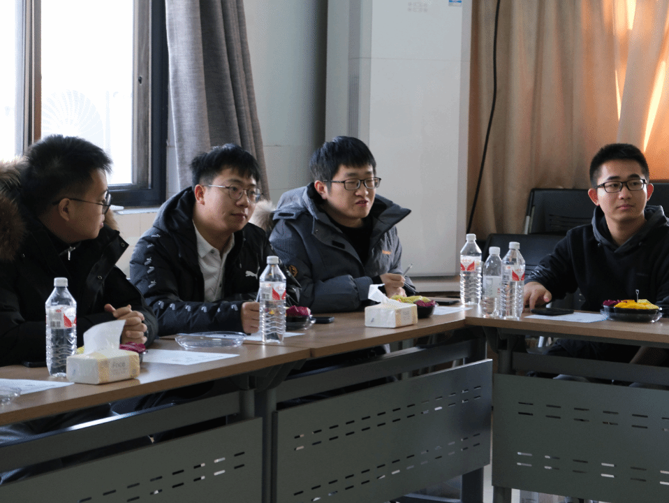 黄色小说网站大全