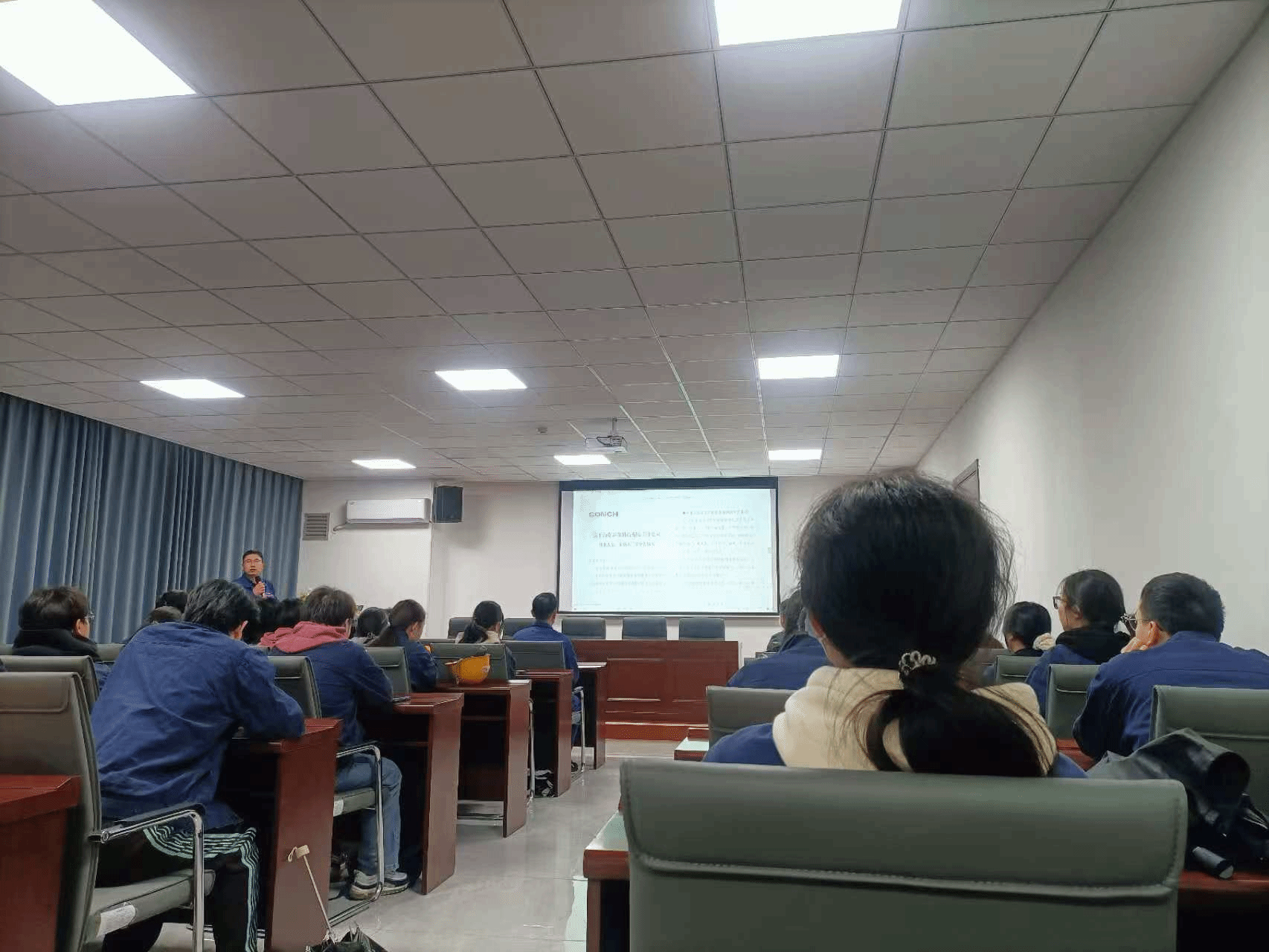 黄色小说网站大全