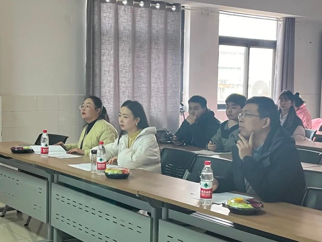 黄色小说网站大全