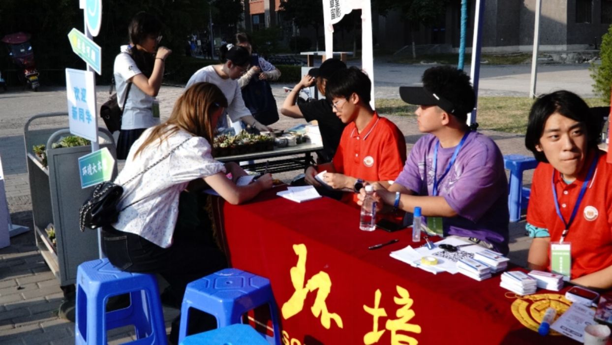 黄色小说网站大全