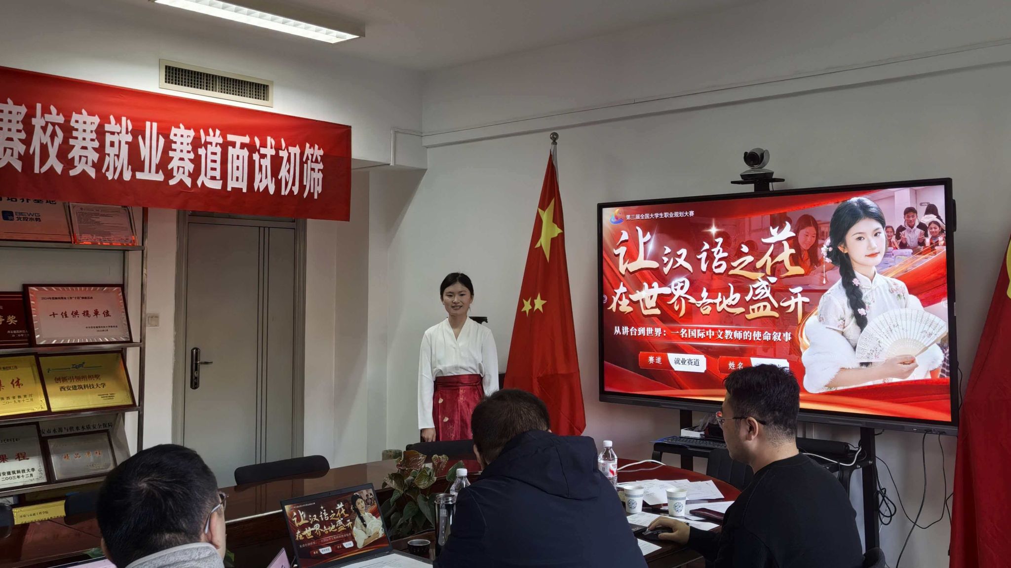 黄色小说网站大全