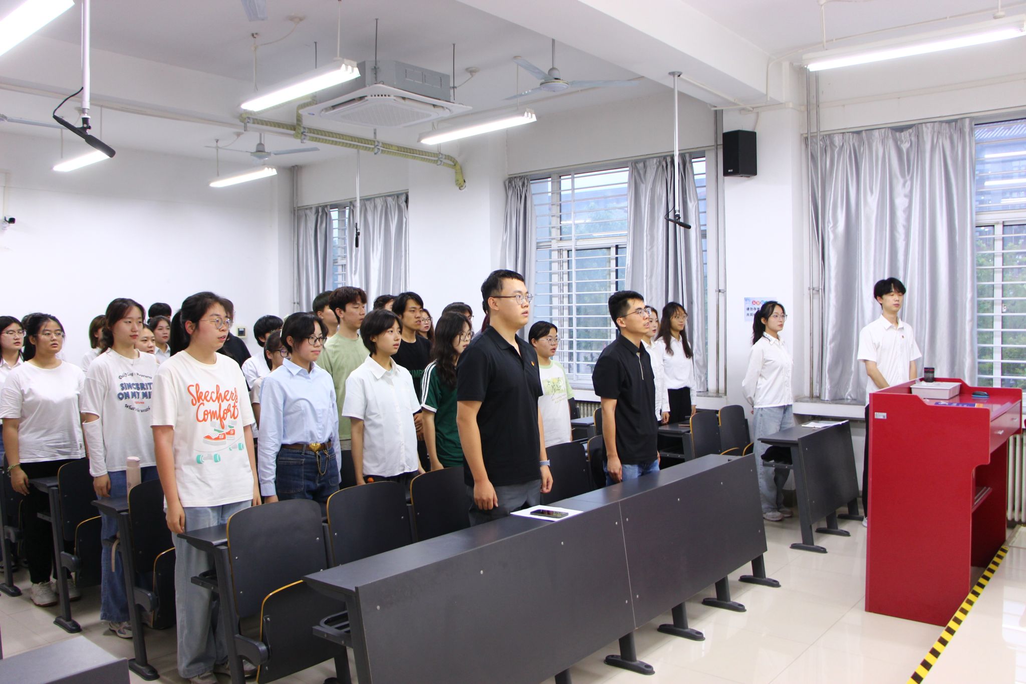 黄色小说网站大全