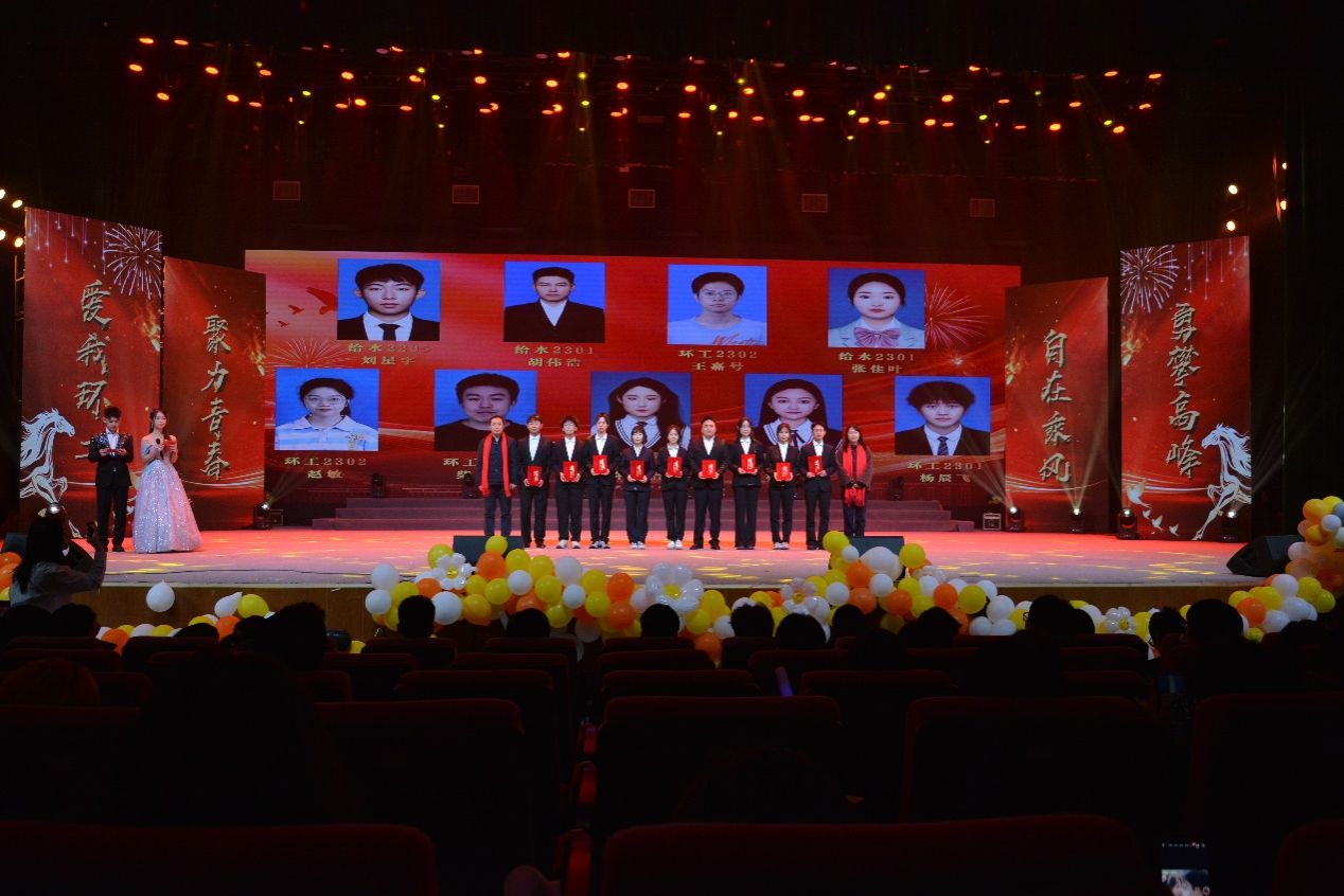 黄色小说网站大全