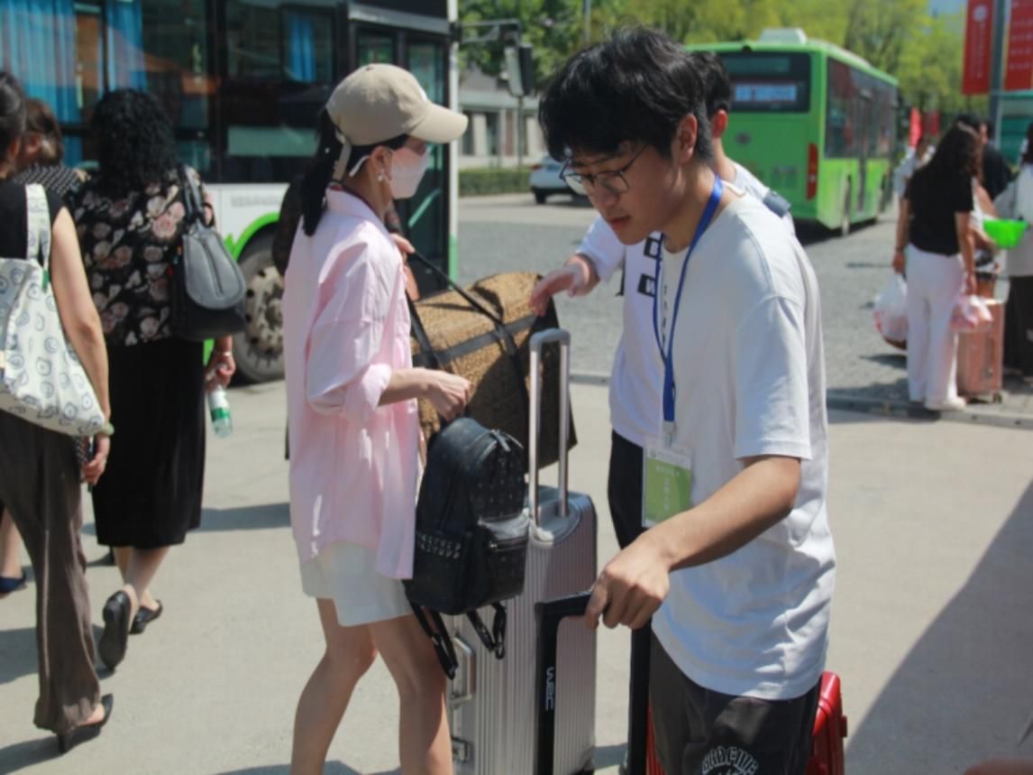 黄色小说网站大全