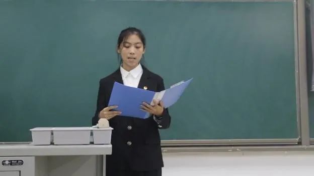 黄色小说网站大全