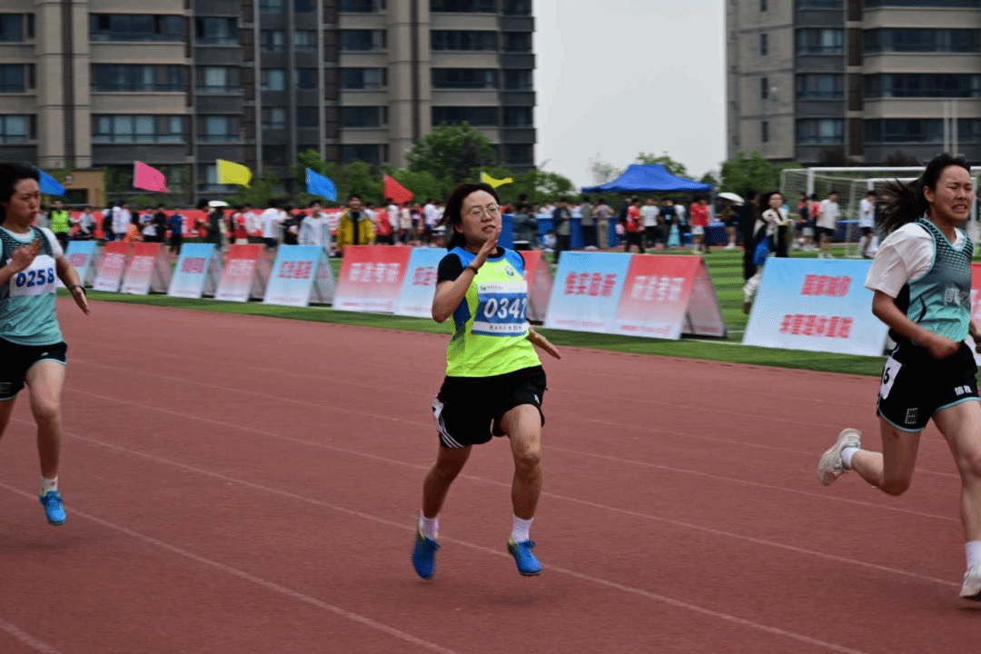 黄色小说网站大全