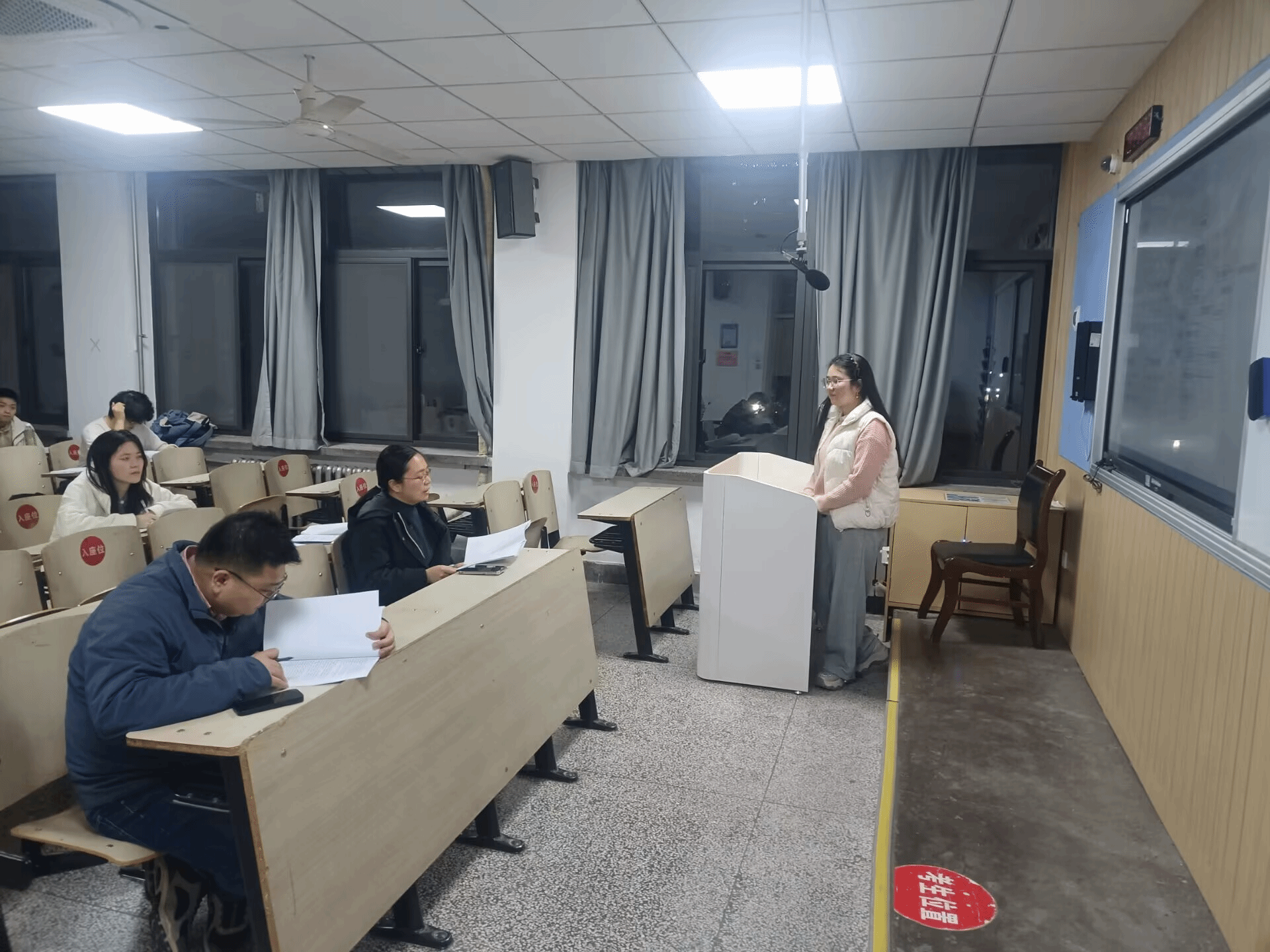 黄色小说网站大全