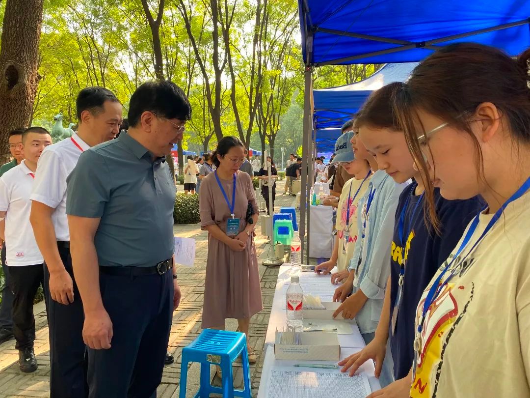 黄色小说网站大全