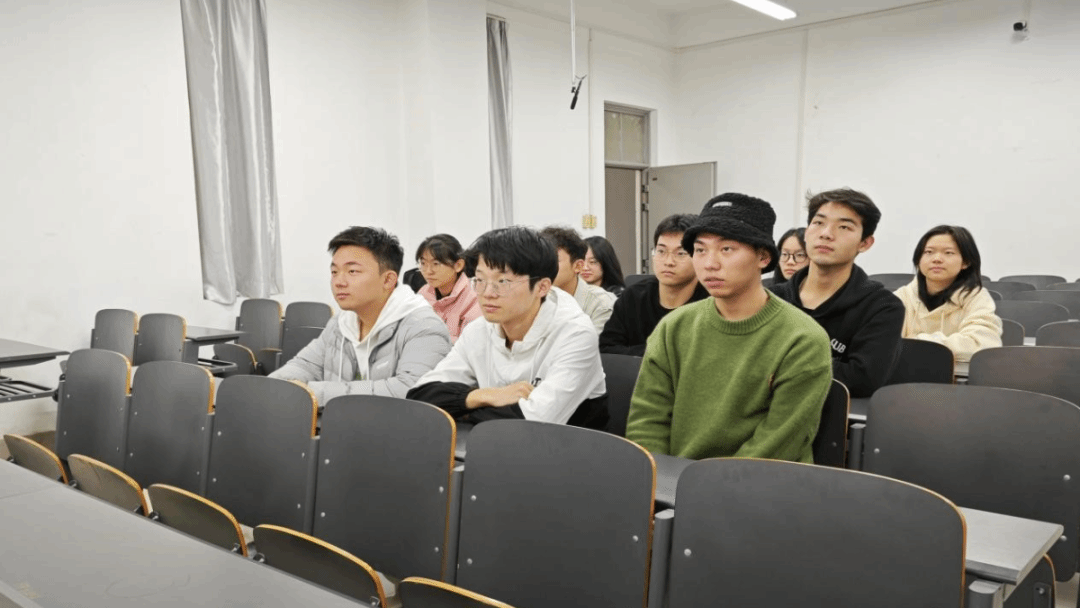 黄色小说网站大全