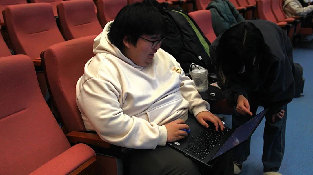 黄色小说网站大全