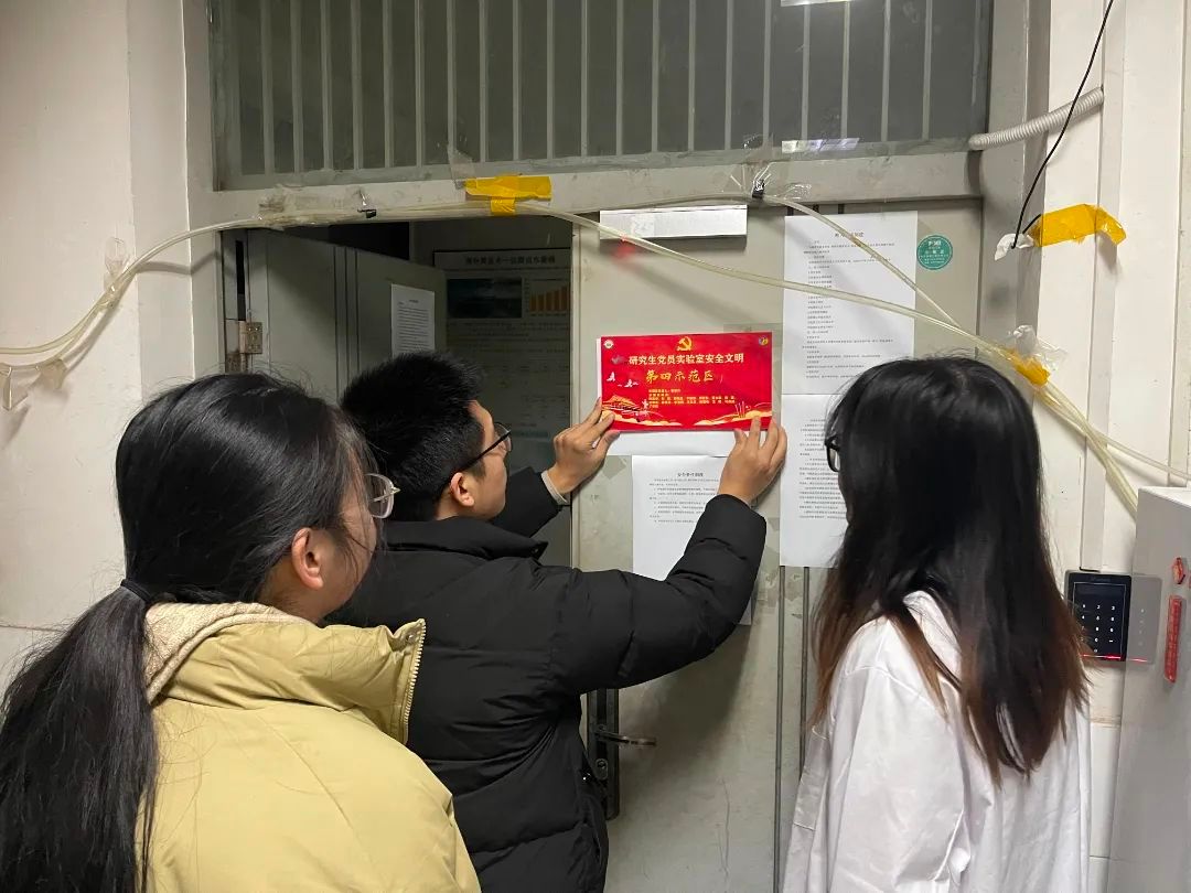 黄色小说网站大全