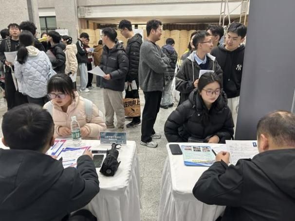 黄色小说网站大全