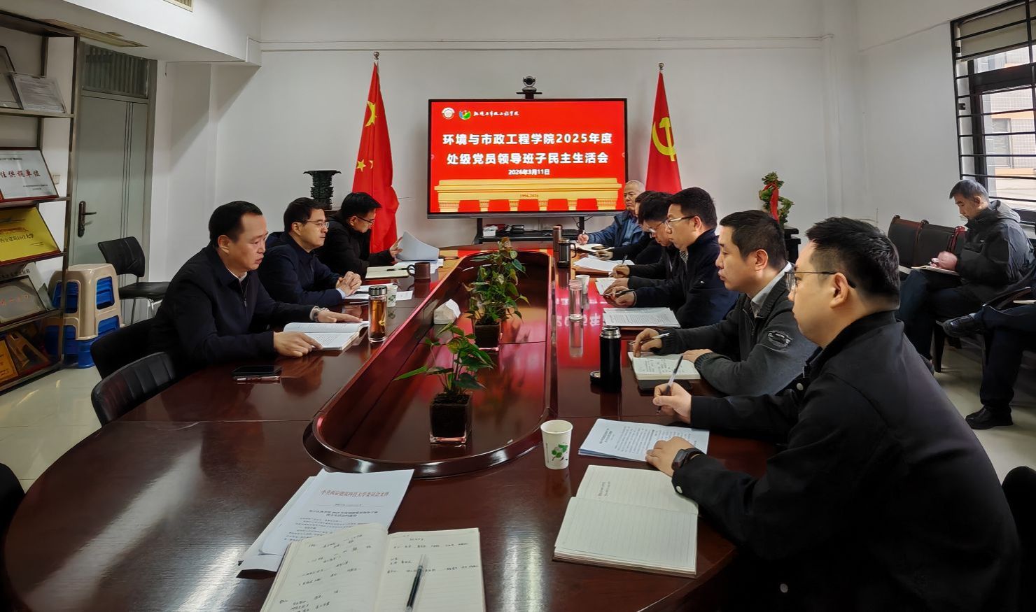 黄色小说网站大全