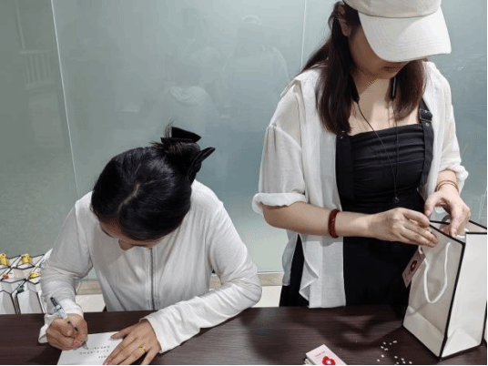 黄色小说网站大全