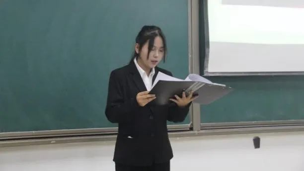 黄色小说网站大全