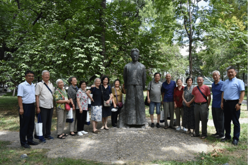 黄色小说网站大全