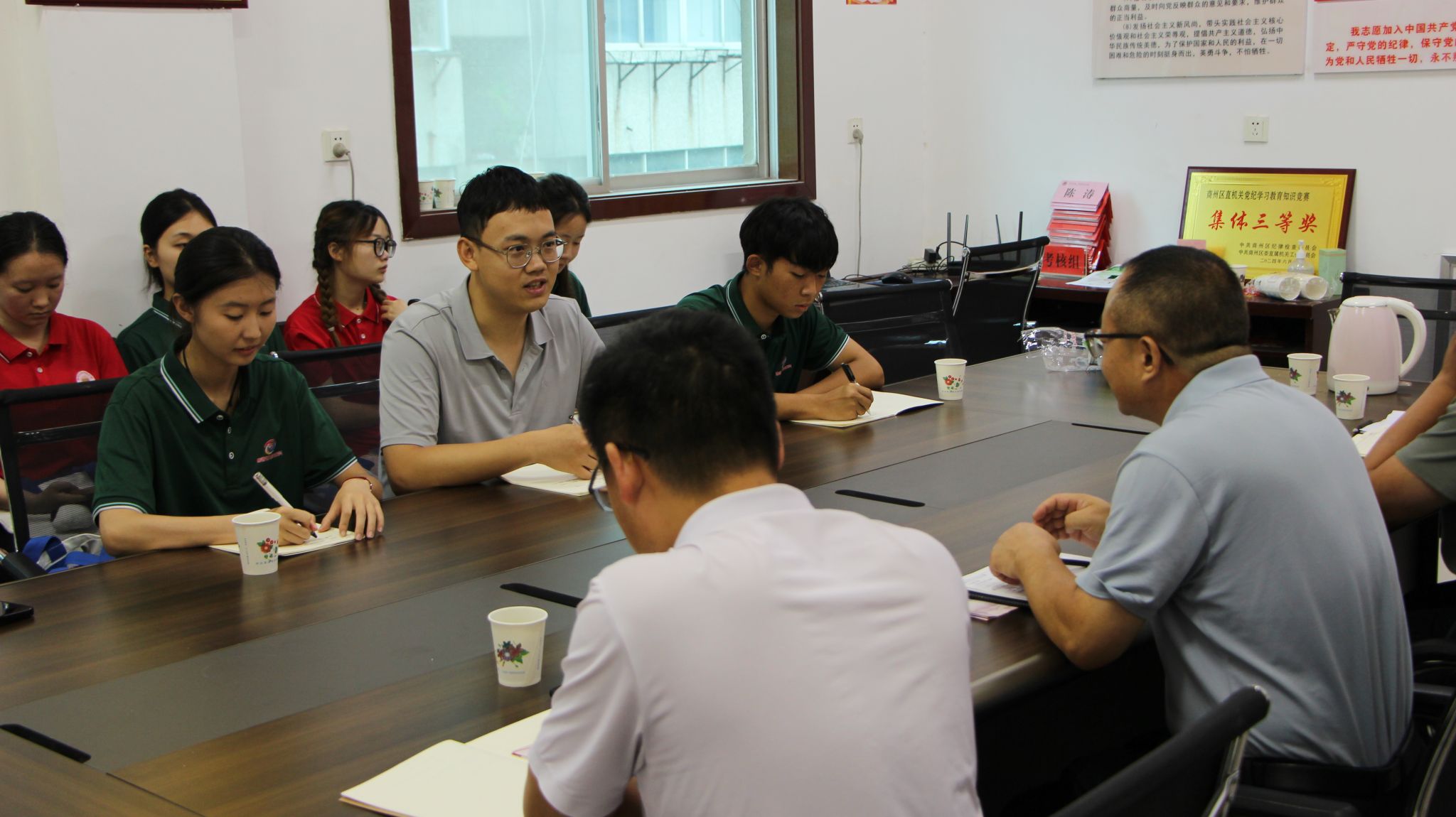 黄色小说网站大全