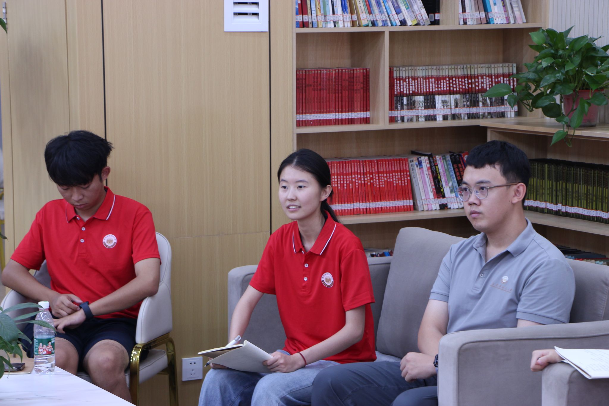 黄色小说网站大全