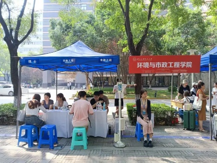 黄色小说网站大全