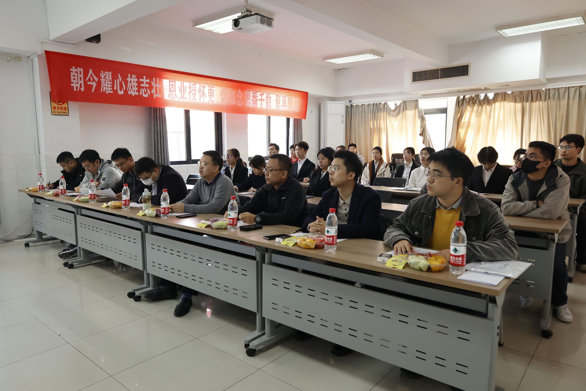 黄色小说网站大全