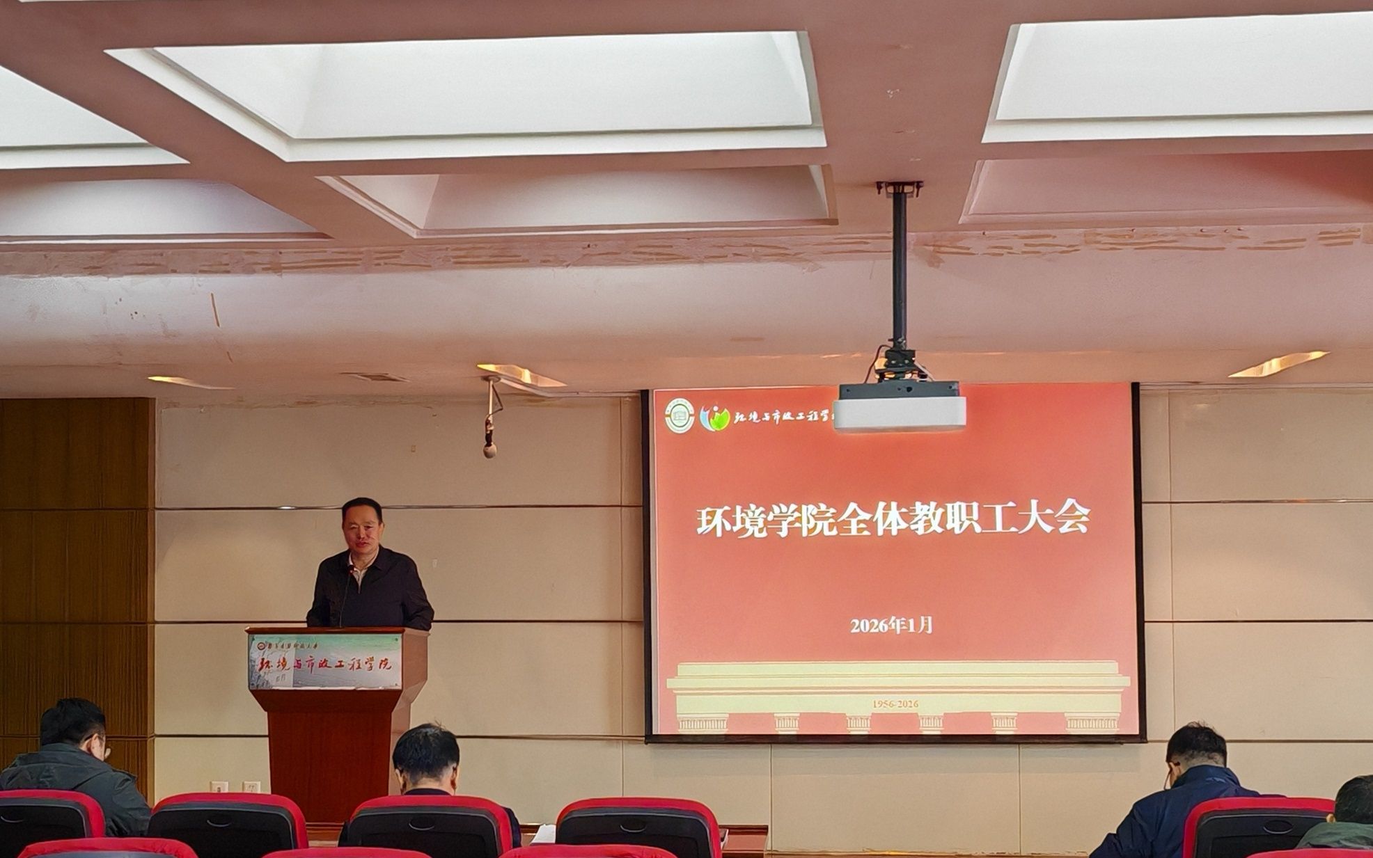 黄色小说网站大全