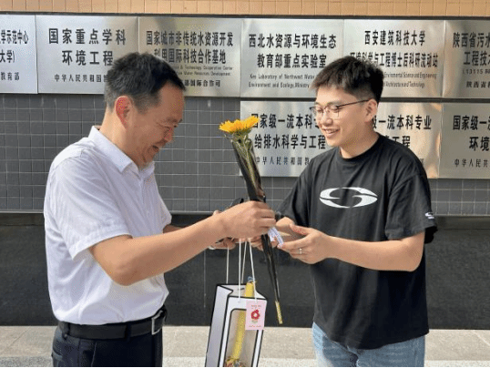 黄色小说网站大全