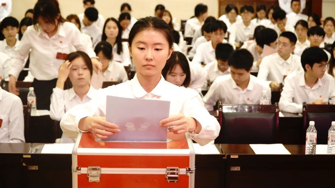 黄色小说网站大全