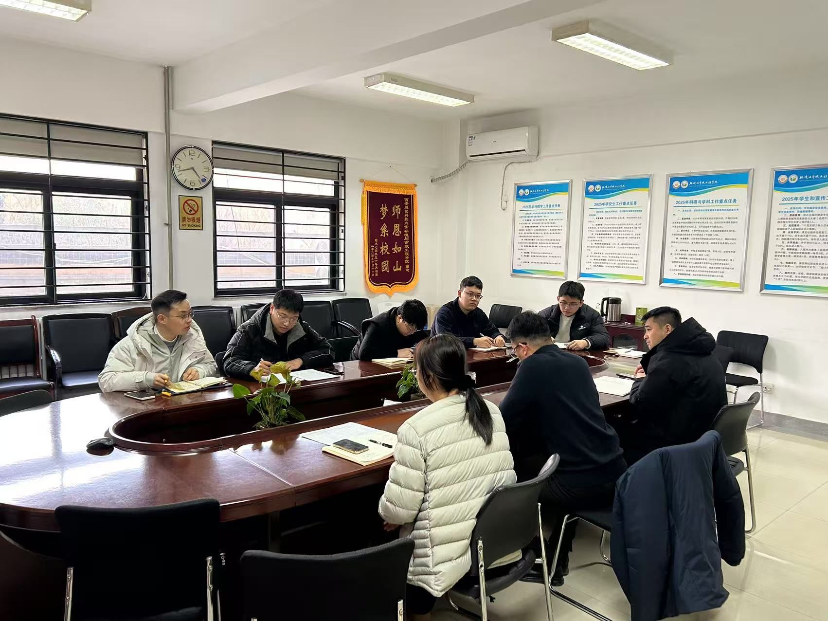 黄色小说网站大全