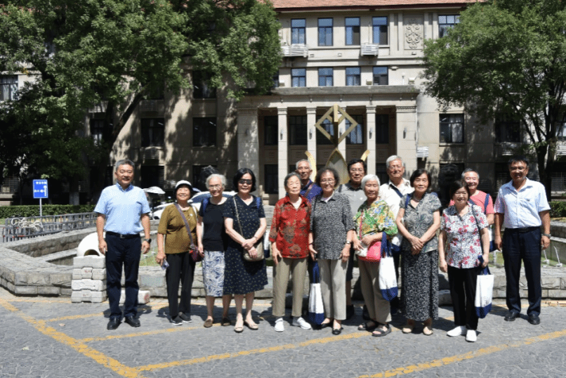 黄色小说网站大全