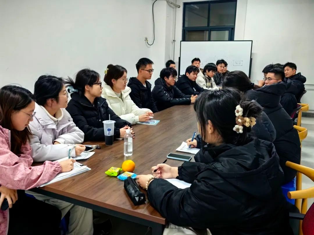 黄色小说网站大全