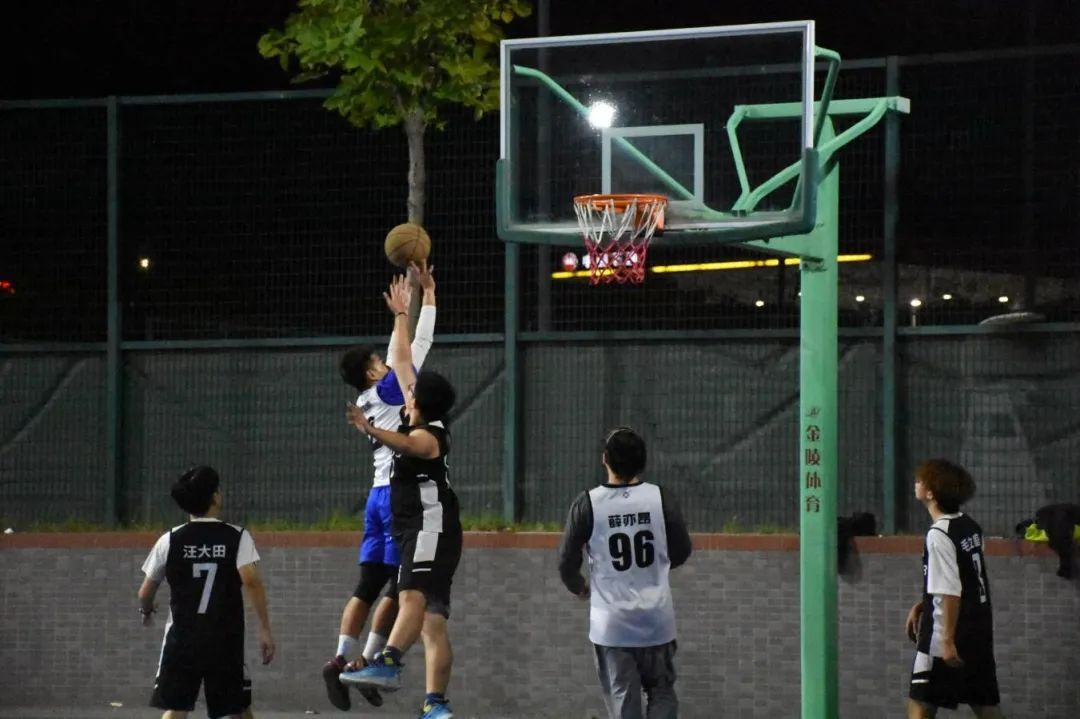 黄色小说网站大全