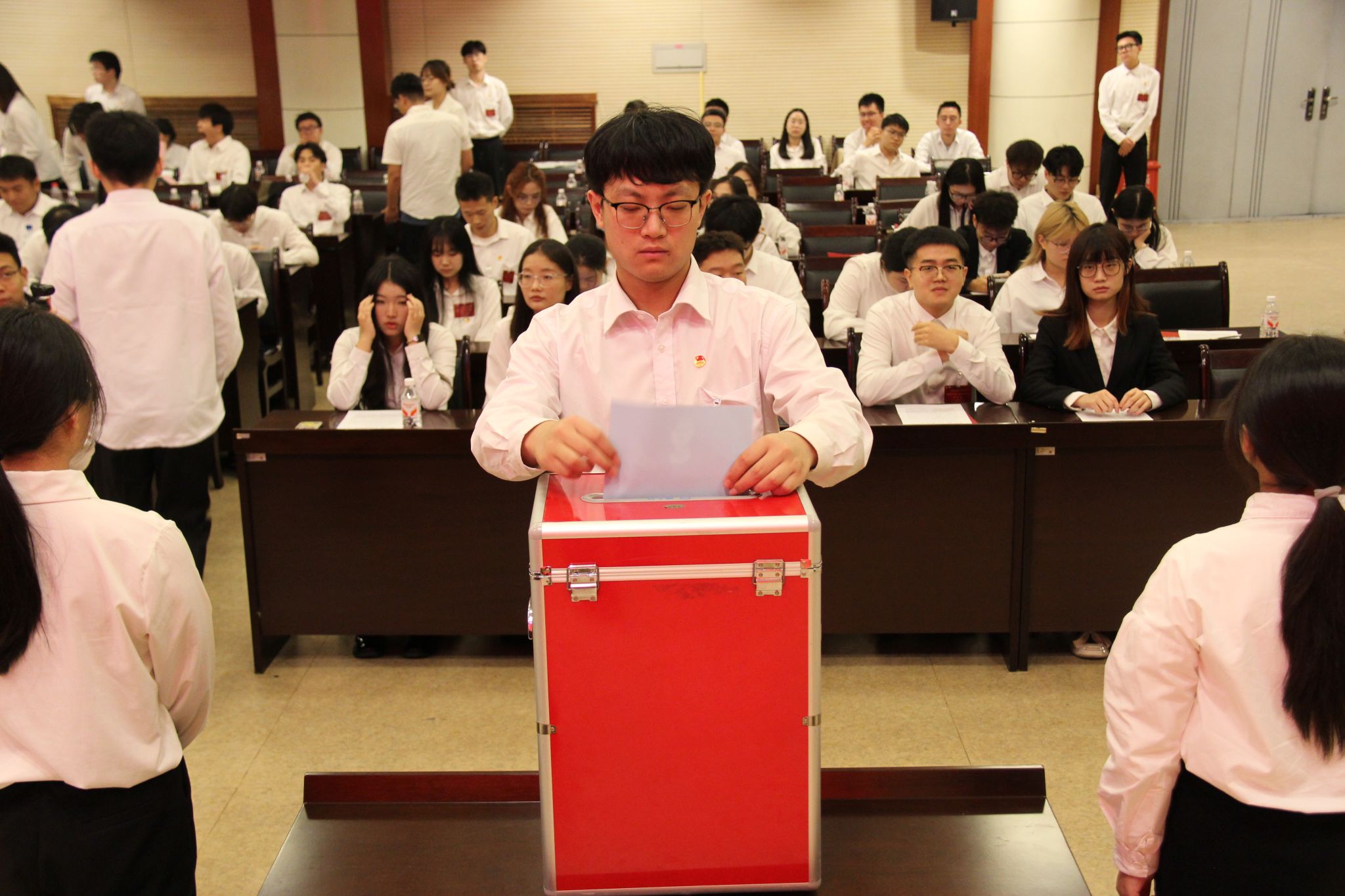 黄色小说网站大全