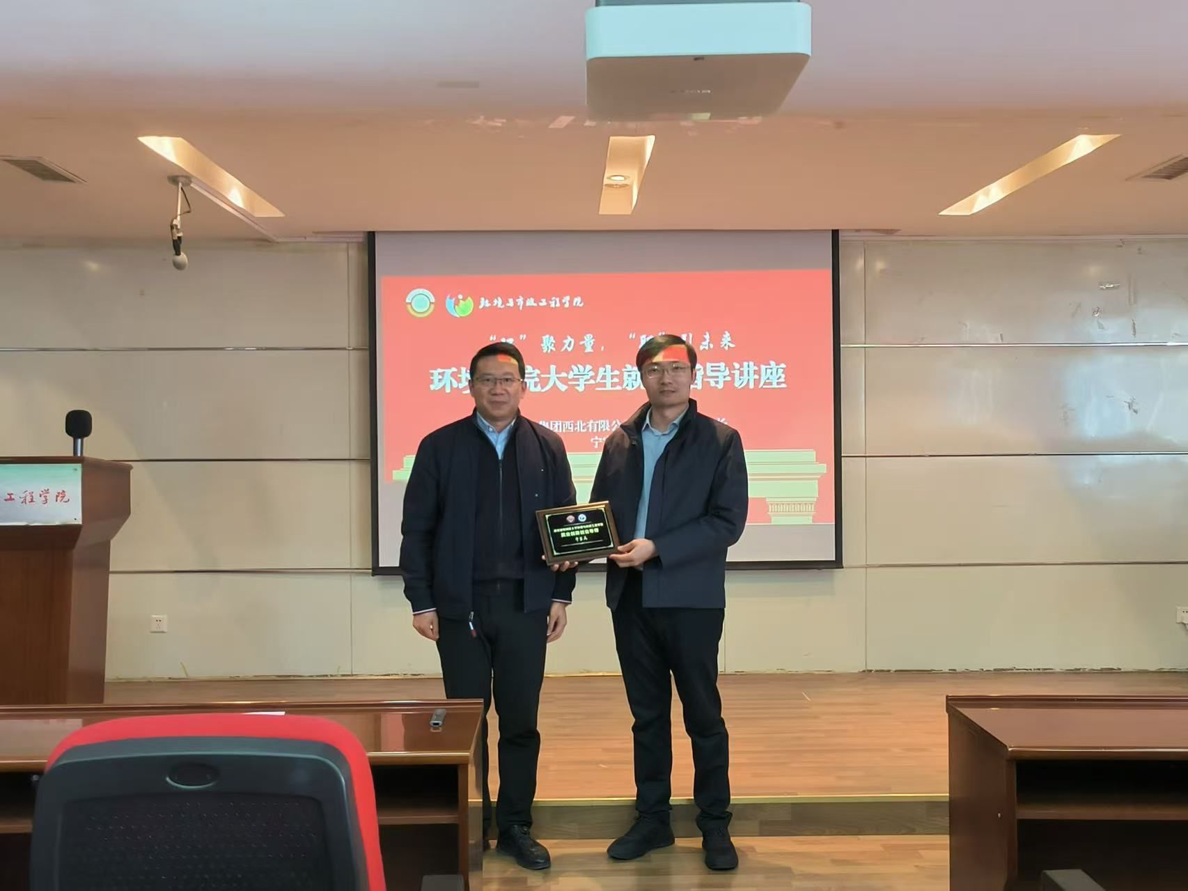 黄色小说网站大全