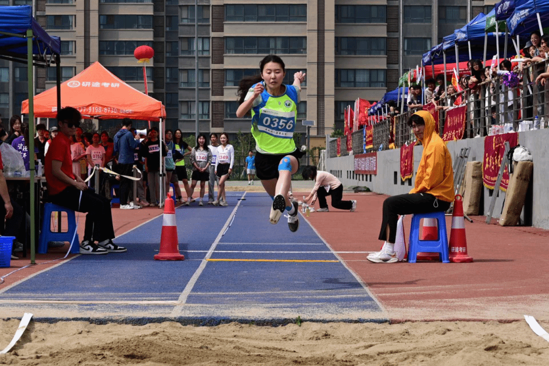 黄色小说网站大全