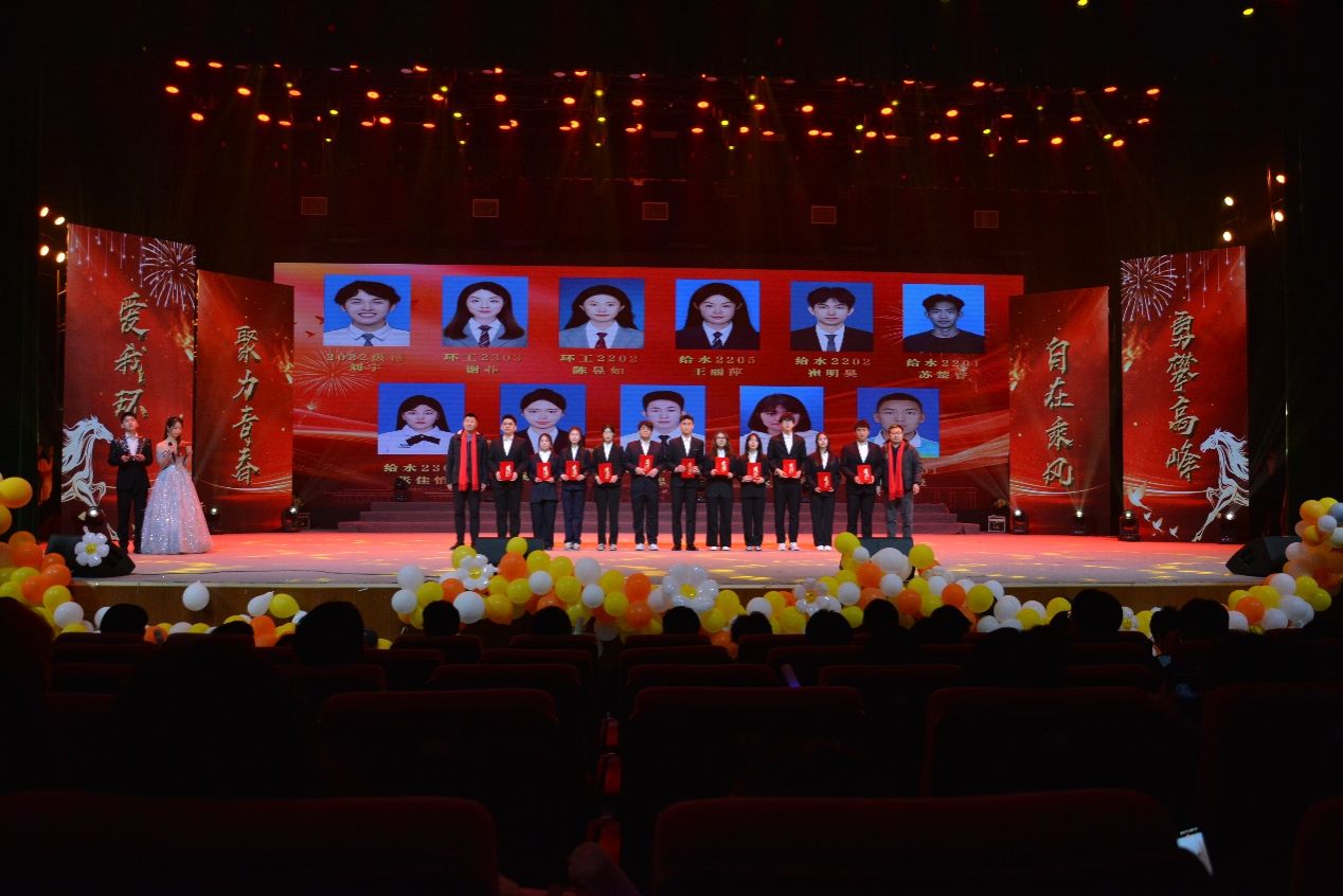 黄色小说网站大全