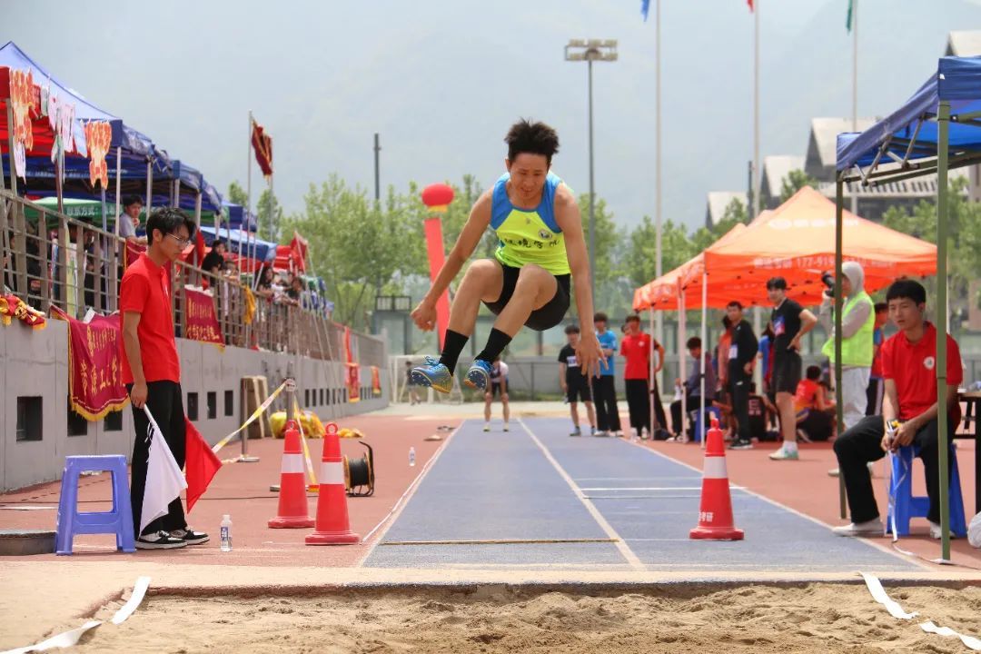 黄色小说网站大全