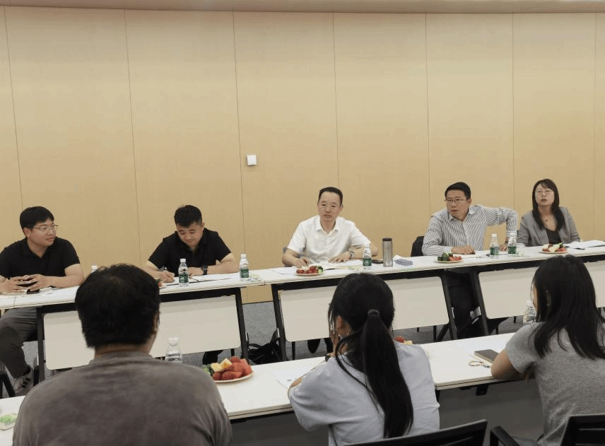 黄色小说网站大全