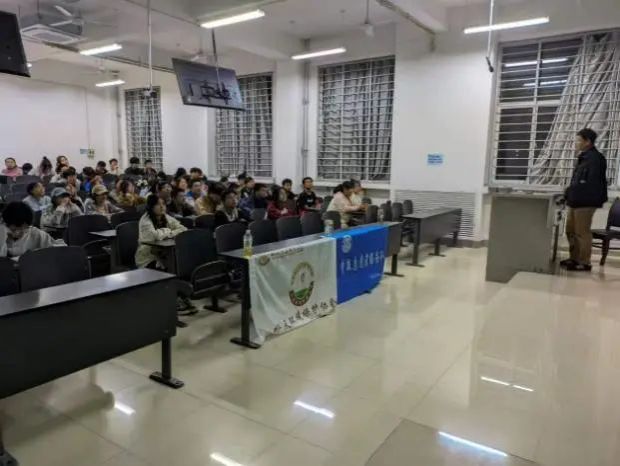 黄色小说网站大全