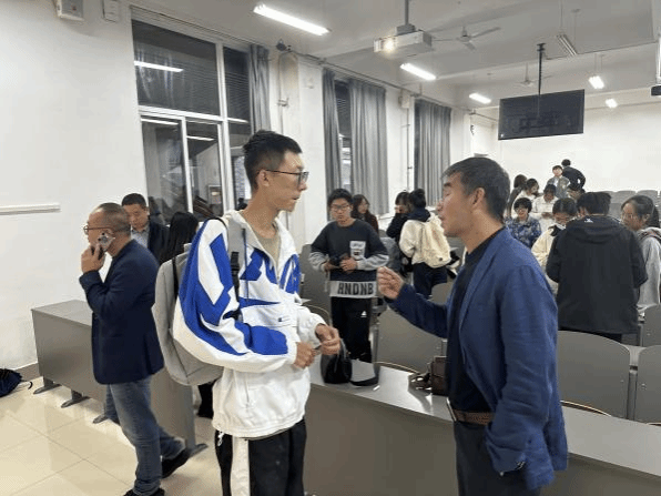 黄色小说网站大全