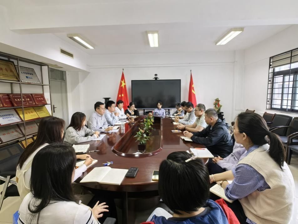 黄色小说网站大全